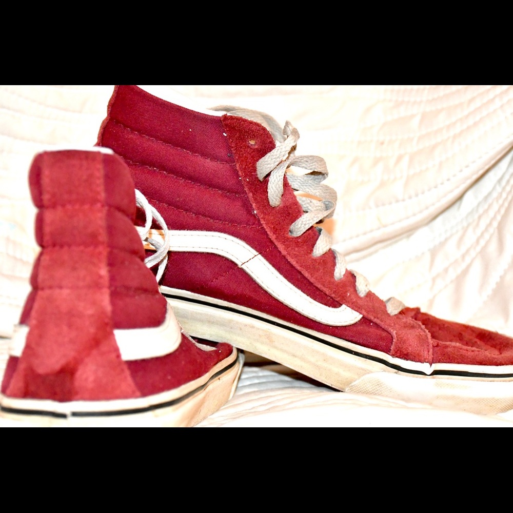 High top maroon vans